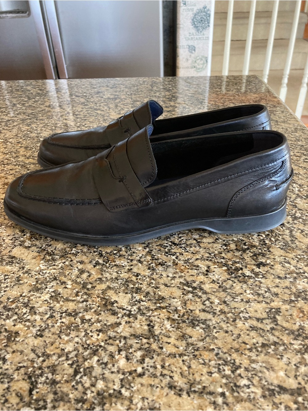 Men's Cole Haan Black Leather Slip-On Loafers Size 9 MSRP $220